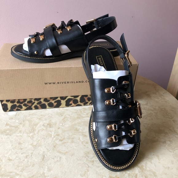 River Island flat sandals with buckle detail in black - Picture 7 of 13